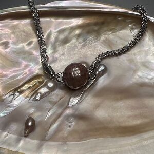 Silver and Carved Mauve/Brown Freshwater Pearl Bracelet